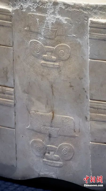 玉琮王局部——“神人兽面”图案。视觉中国 供图