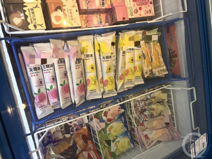 △冷饮店中的“0糖”“0脂”棒冰