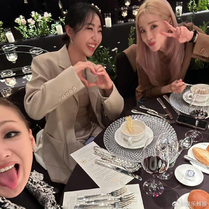 BIGBANG2NE1同框 一切都要感谢李多海婚礼