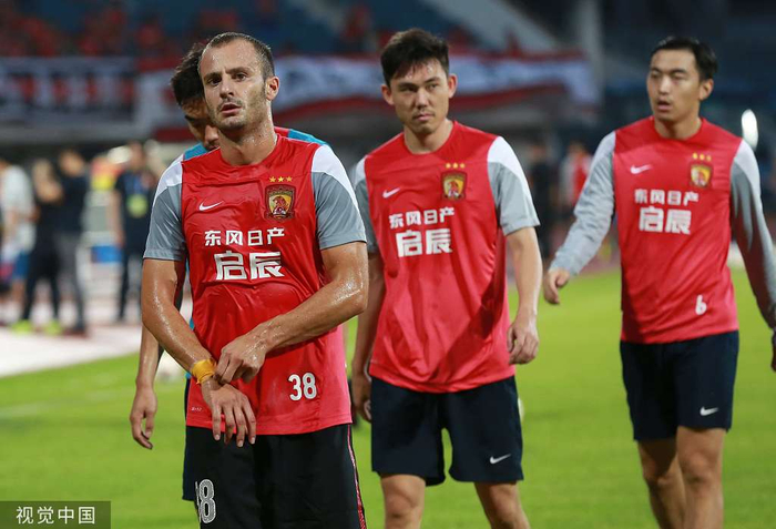 吉拉迪诺曾在广州恒大效力。