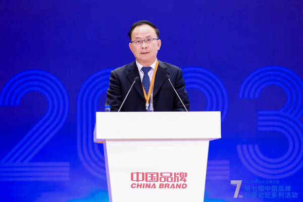 江门市新会区人大常委会副主任李方晖介绍