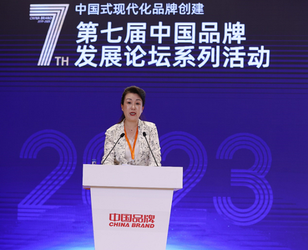 　中共五常市委常委、五常市人民政府副市长申洁