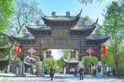 黄龙溪古镇。　　刘婷 摄