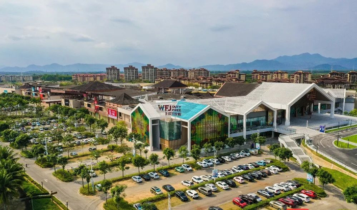 俯瞰万宁王府井国际免税港。新海南客户端记者 李昊 摄