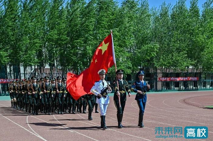 吉林建筑科技学院军训图片