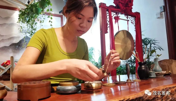 沉香香道品鉴。