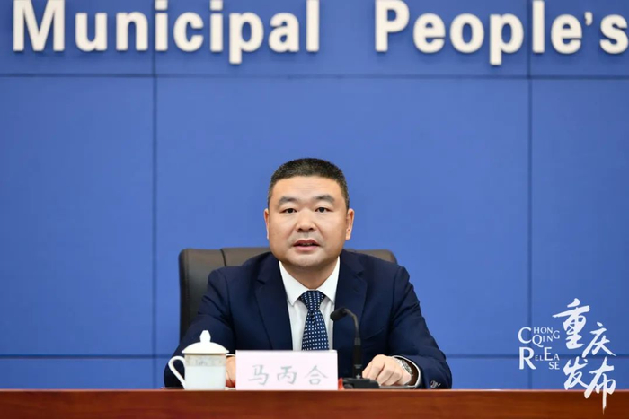 马丙合介绍相关情况 邹乐 摄