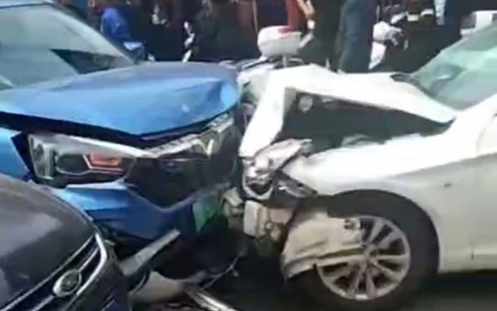 　现场视频截图。