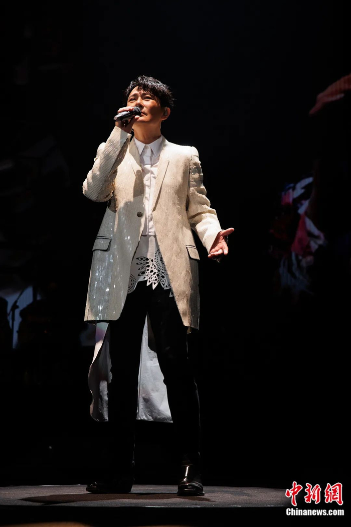 歌手张信哲。受访者供图