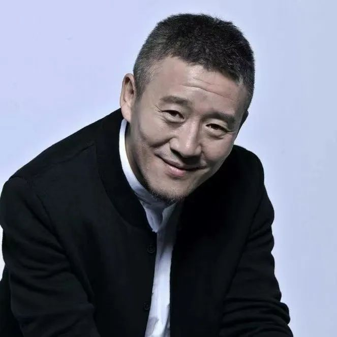 ▲侯岩松从小学习吉剧，最终误打误撞成了一名话剧演员。&nbsp; 受访者供图