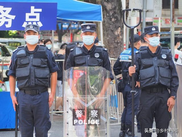村支书一家惨遭灭门,悲剧起因于小事,现在的人为何戾气这么重?
