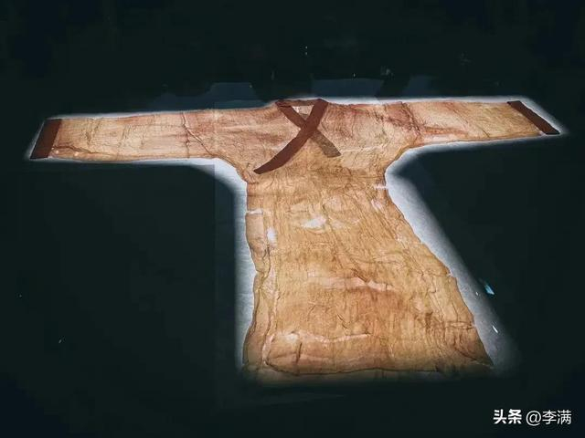 千年女尸辛追:生前极奢靡,出土后曾被解剖,最贵重陪葬品已被盗