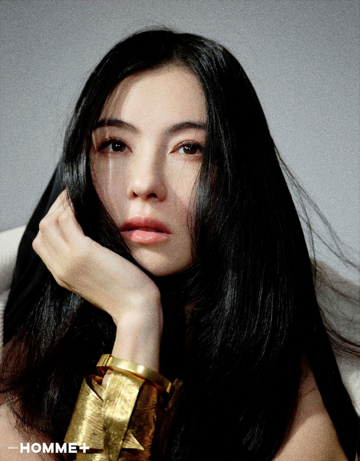 张柏芝最新封面大片释出 暖阳下静享暮春韶光|张柏芝|封面|大片_新浪