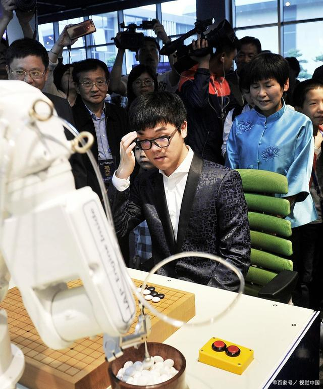 他们是,马晓春,俞斌,常昊,罗洗河,古力,周俊勋(中国台湾),孔杰,朴文壵