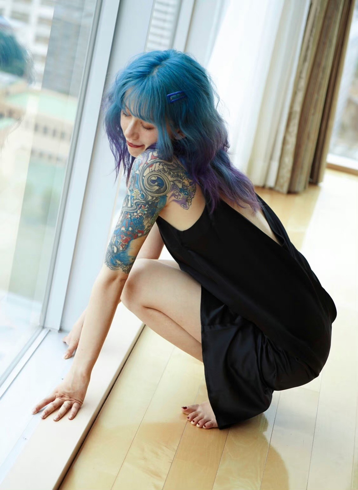 李诞前妻陈典(黑尾酱)