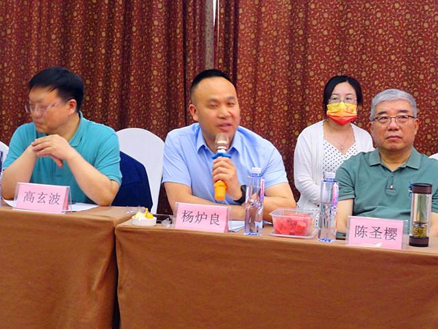 高玄波,陈圣樱,翟风竹,李再英,刘俊川,陈红兵,黄颢以及赵锋垚总监