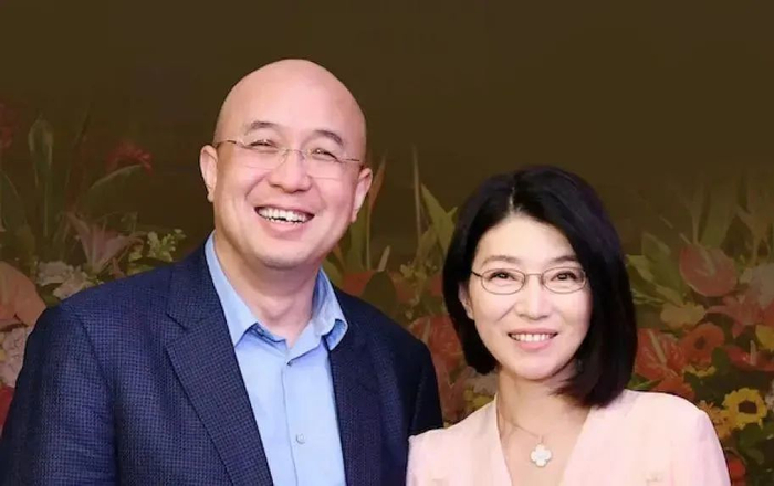 药明康德创始人李革赵宁夫妇。