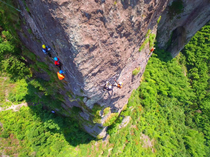 雁荡山飞拉达。乐清市体育事业发展中心供图