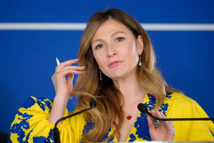 报道援引贾帕罗娃的话说:"鉴于中国对国际安全的承诺