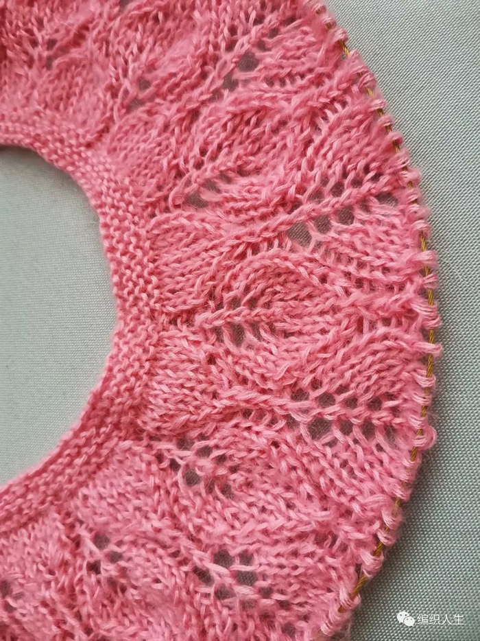 百搭好看的女士叶子花套头毛衣(有编织图解)