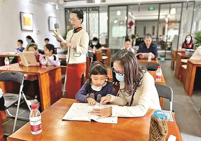 民治传统文化体验中心获评深圳市家教家风实践基地|深圳市_新浪新闻