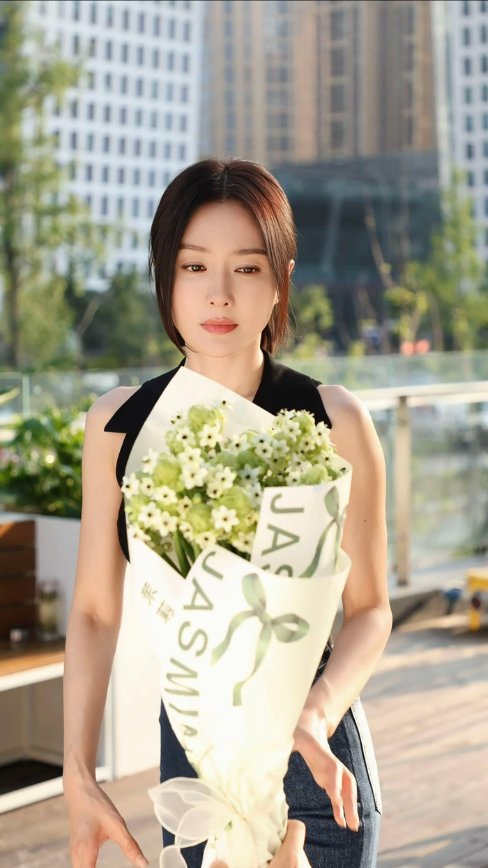 钟汉良,秦岚主演了啊……|秦岚|钟汉良|漫游记_新浪新闻