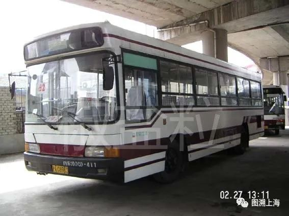 92路PK6100CD型客车，中山南二路（魏家钧 摄）