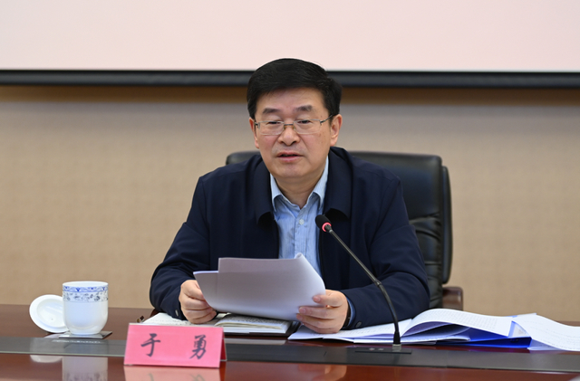 区委副书记,区长王华,区委副书记王益群,区委常委宋宗德,王翔,高飞