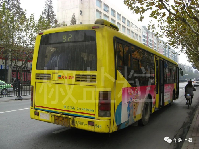 92路SK6115HP2-3型客车，漕宝路（魏家钧 摄）