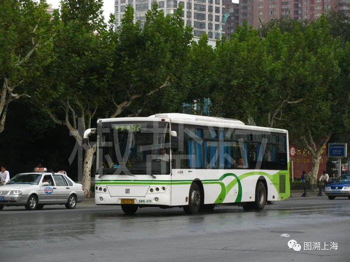 92路SWB6116HG型客车，中山南二路（魏家钧 摄）