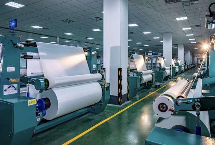 国产玻纤"隐形巨头"成长记|玻纤|中国巨石|中国建材_新浪新闻