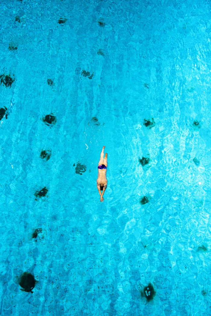 《光与水的孩子》，顾勤 作品