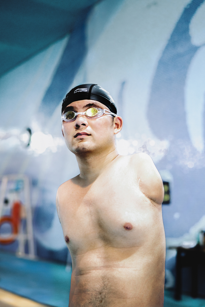 《光与水的孩子》，顾勤 作品