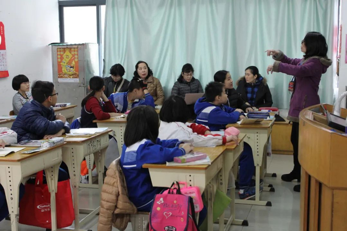 全国助残日,一起走近专为盲校、聋校、培智学校编写的特教教材