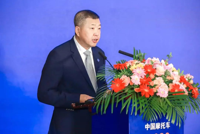 🔹中国摩托车商会常务副会长李彬在中国摩托车产业发展论坛上作主题报告  中国摩托车商会供图