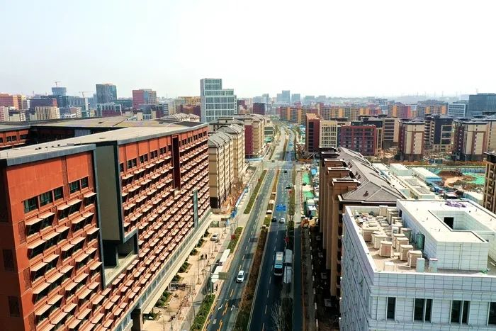 3月24日拍摄的雄安新区容东片区内的道路（无人机照片）。新华社记者牟宇 摄