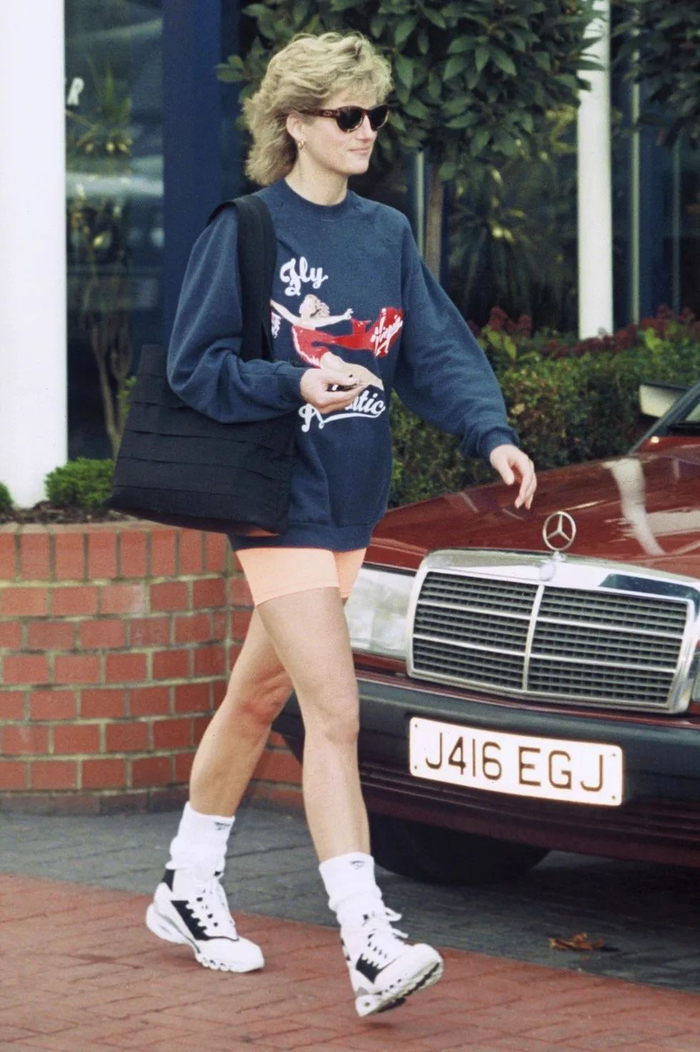 脱离英国皇室后的戴安娜