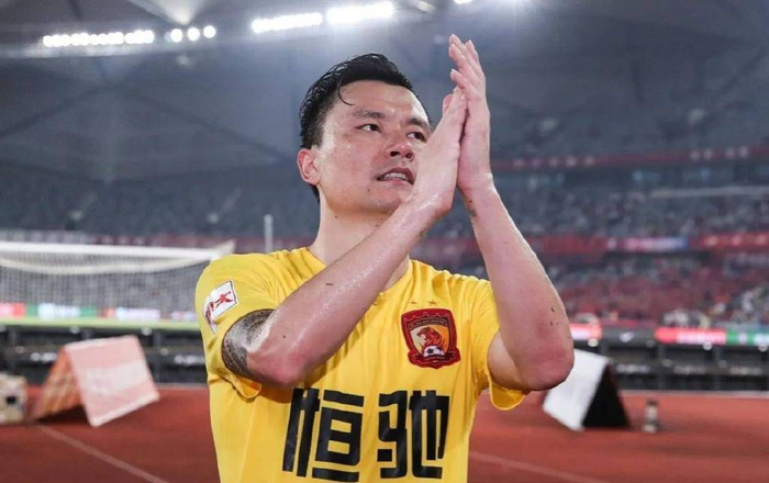 胖了不少,郜林正式上任新岗位,薪酬曝光,着装让人眼前一亮__财经头条__新浪财经