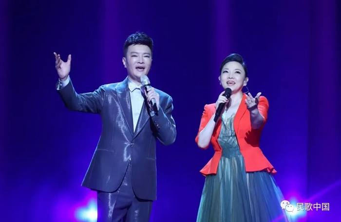 作为汤非的前辈和扬州老乡,著名歌手朱晓琳对汤非的"乡愁"深有体会.