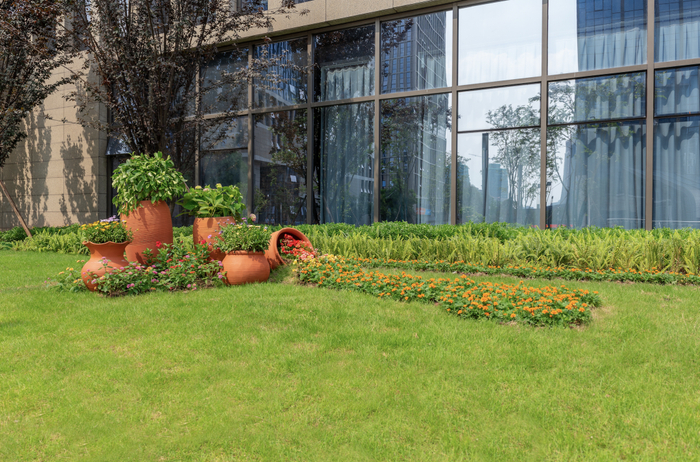 今年下半年，长曜创新将发布基于Air Pilot纯视觉定位系统的割草机器人。