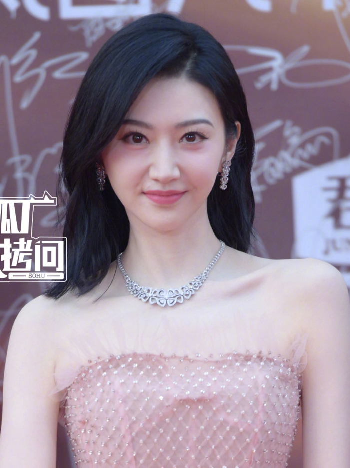 华表奖红毯女明星怼脸生图9615|华表奖_新浪新闻