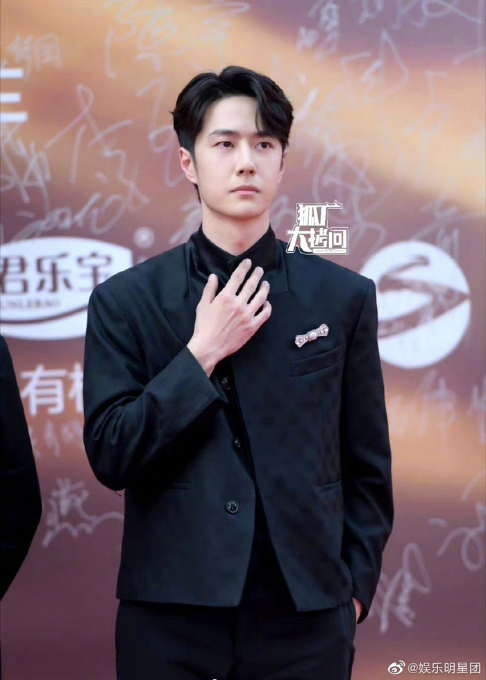 王一博|华表奖_新浪新闻