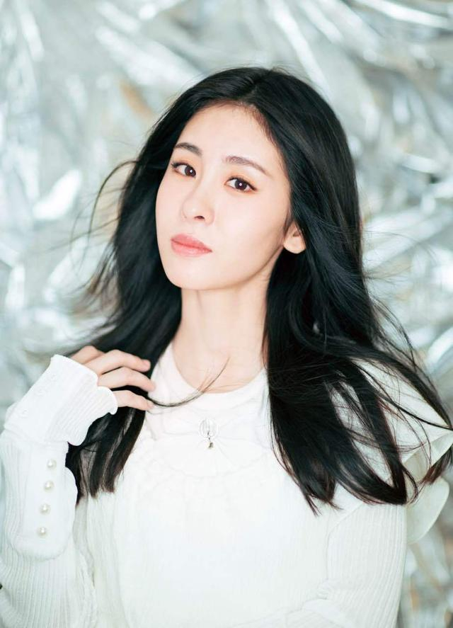 曝华晨宇不信任张碧晨,两次亲子鉴定照曝光女方不悦,孩子已4岁