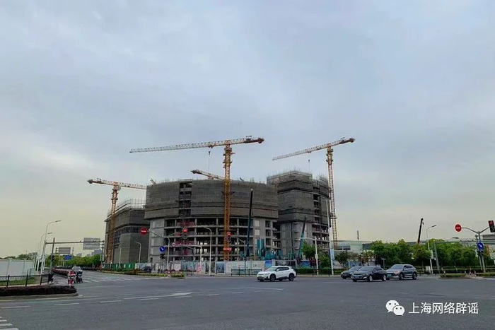 大虹桥仍在热火朝天地建设中