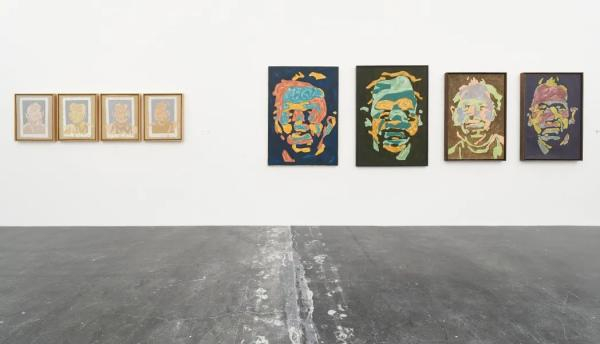 “他是谁？——耿建翌作品回顾展”展览现场，UCCA尤伦斯当代艺术中心