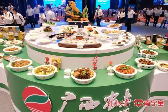 各式预制菜缤纷展示