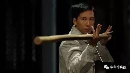 从五兵到十八般兵器,为什么说棍是“百兵之祖”?|秦穆公|器械|棍棒|九纹龙|史进_新浪新闻