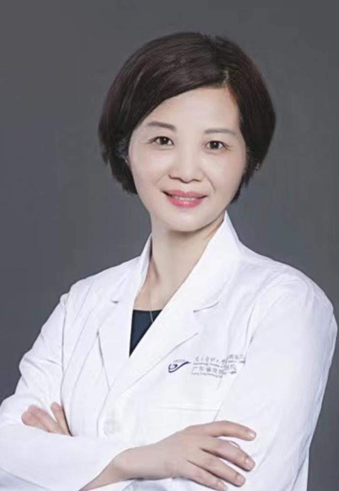 碎碎念一万年可你就是不听的"战痘"医生|痘痘|杨斌|皮肤科_新浪新闻