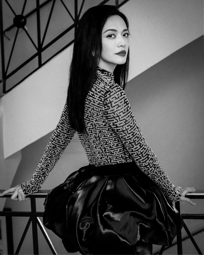 第76届戛纳电影节红毯现场 姚晨黑色修身长裙出席引关注|姚晨|红毯