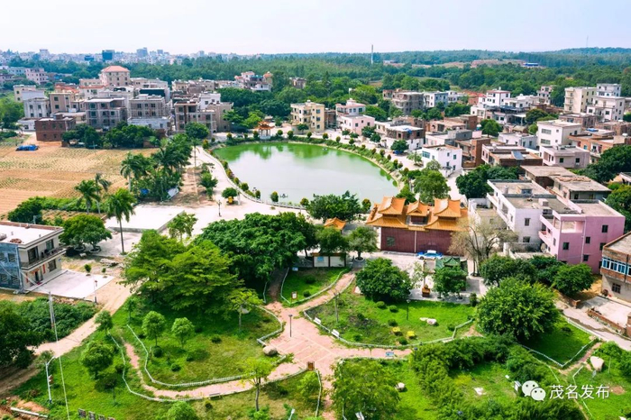 电白区沙院镇里铺仔村的乡贤捐款把村子建成美丽乡村。